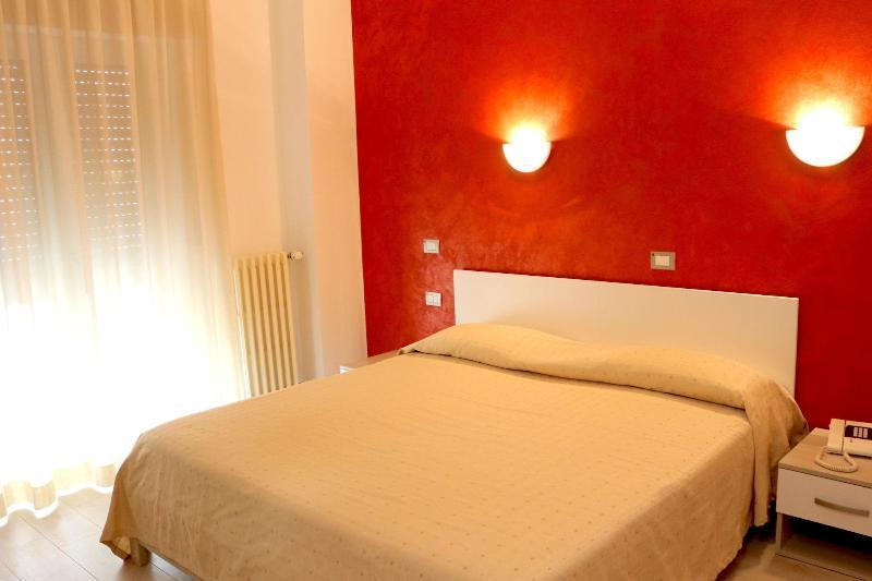 Tourist Hotel Potenza Exterior foto